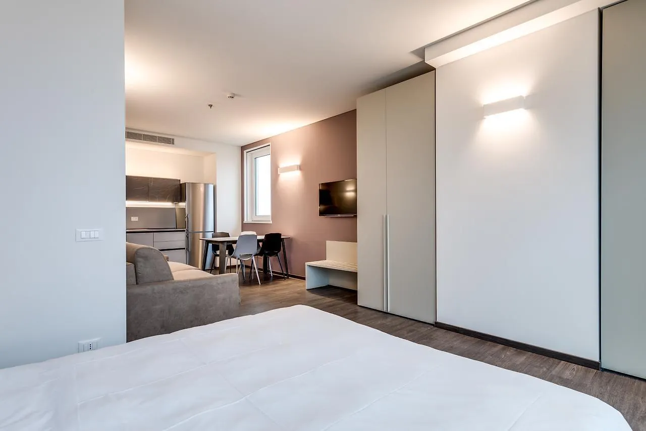 מלון דירות מסטרה Sky Tower Suite
